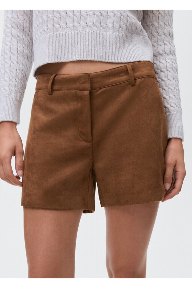 Süet görünümlü şort - 1