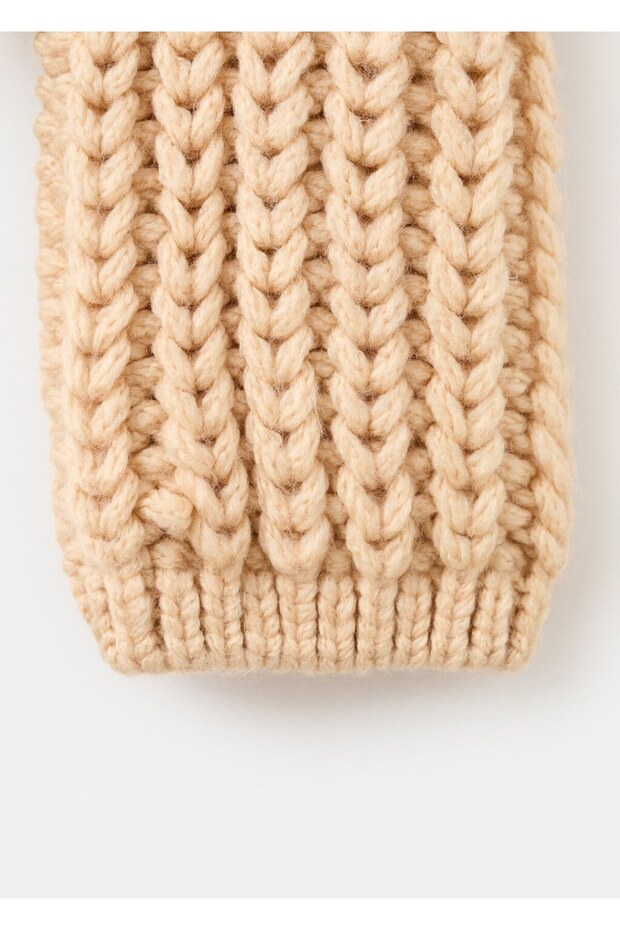 Kalın triko mücevher düğmeli hırka - 5