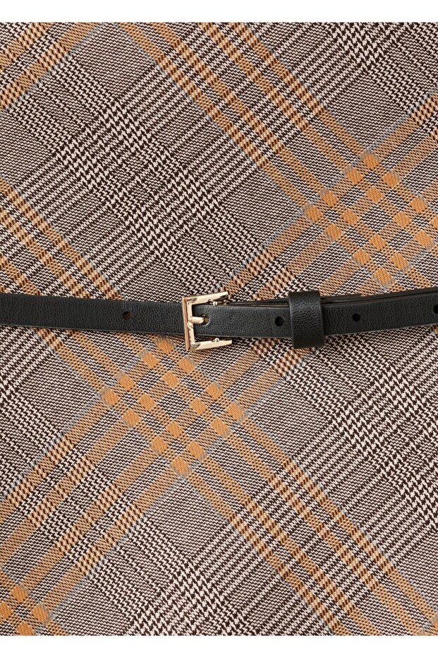 Kemerli kareli etek - 8