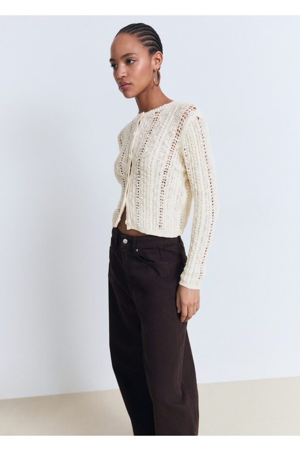 İşlemeli triko hırka - 1