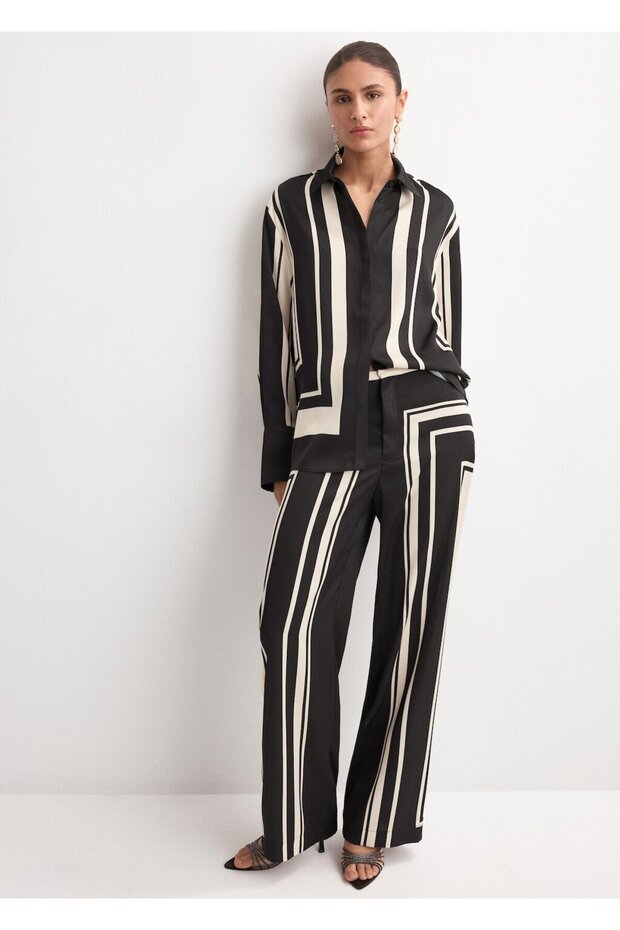 Desenli saten bluz - 2