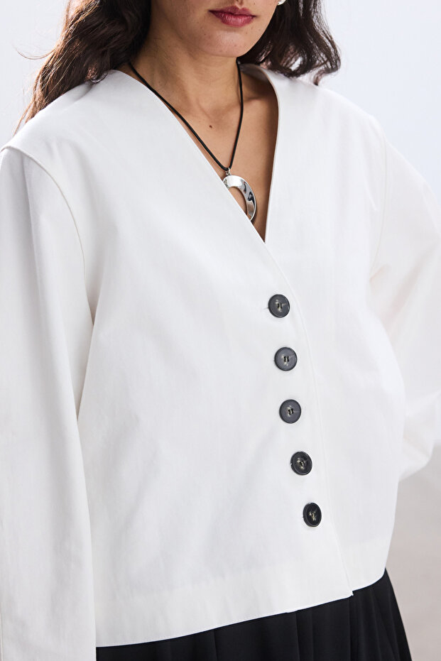 سترة قطنية بأزرار من إيكرو - 4