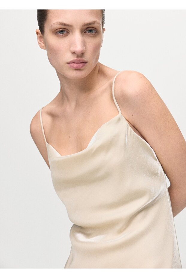 Dekolte yaka saten elbise - 6