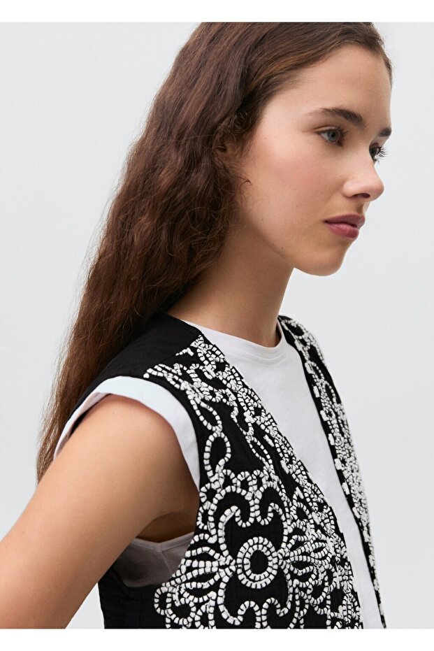 İşlemeli yelek - 6