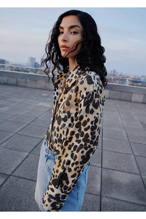 Leopar desenli cepli gömlek - 1