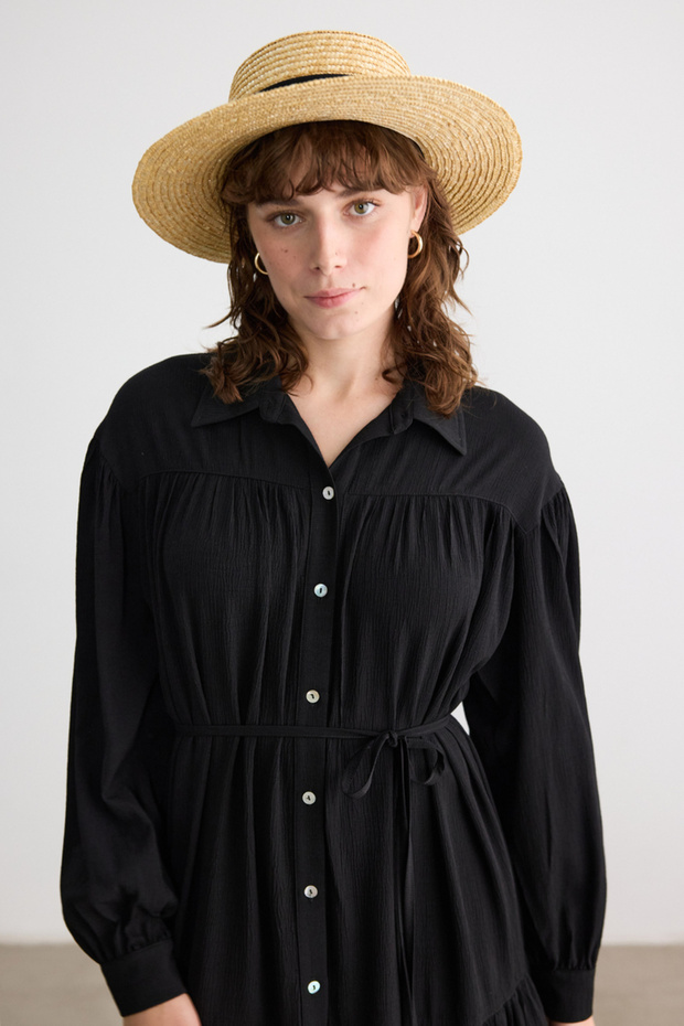 SİYAH DÜĞMELİ KRİNKIL ELBİSE - 3