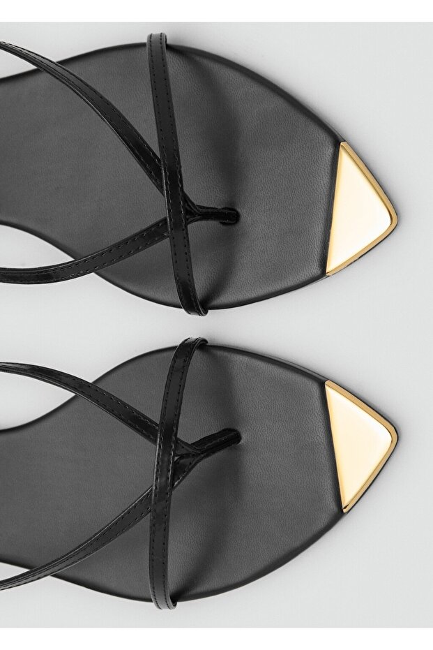 Kontrast uçlu bantlı deri sandalet - 5