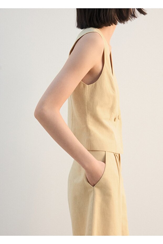 Bedene oturan kumaş bluz - 7