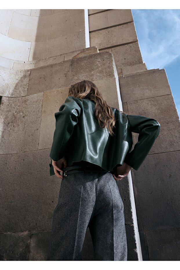 Deri görünümlü cepli ceket - 4