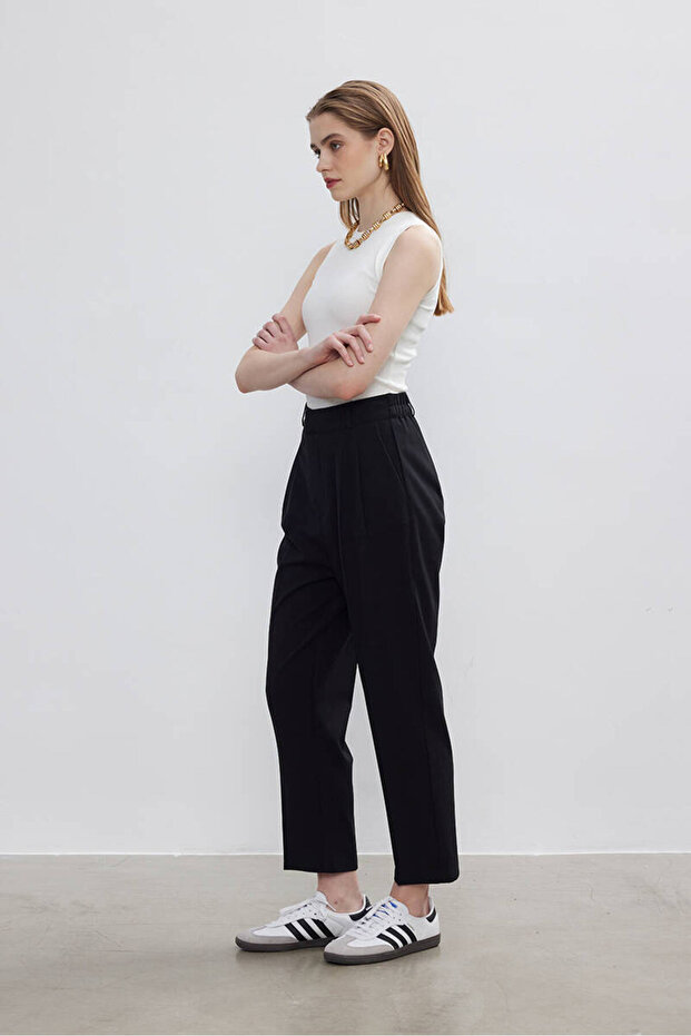 SİYAH ÜTÜ İZLİ PANTOLON - 3