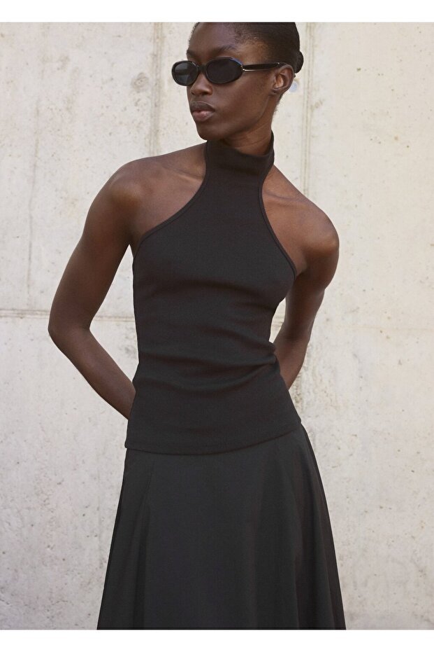 Halter yakalı örgü bluz - 1