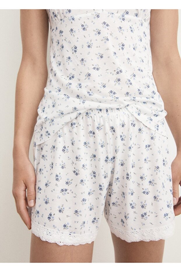 Floral Patterned Lace Detailed Pajama Shorts