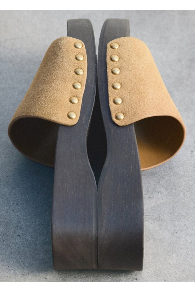 Ahşap tabanlı süet sandalet - 3