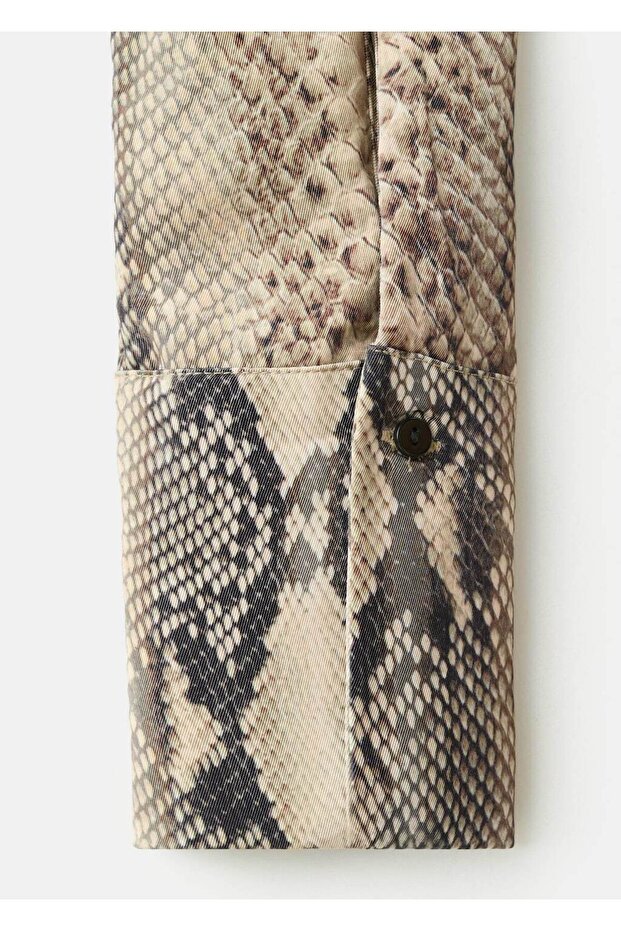 Hayvan desenli fularlı bluz - 5