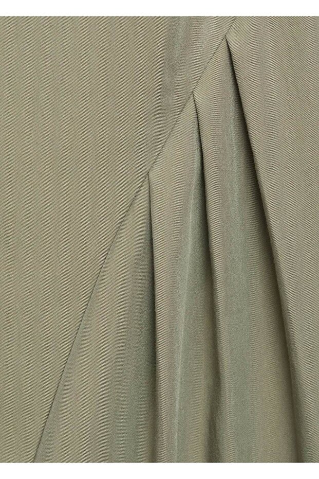 Kayık yaka pileli elbise - 7