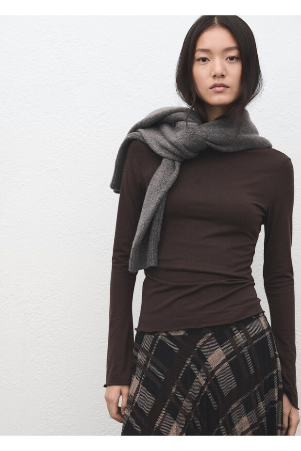 Kayık yaka tişört - 1