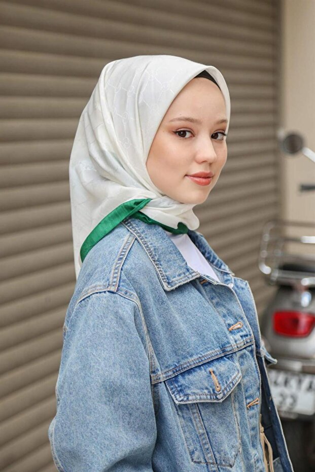وشاح مونوغرام MONOV01-06