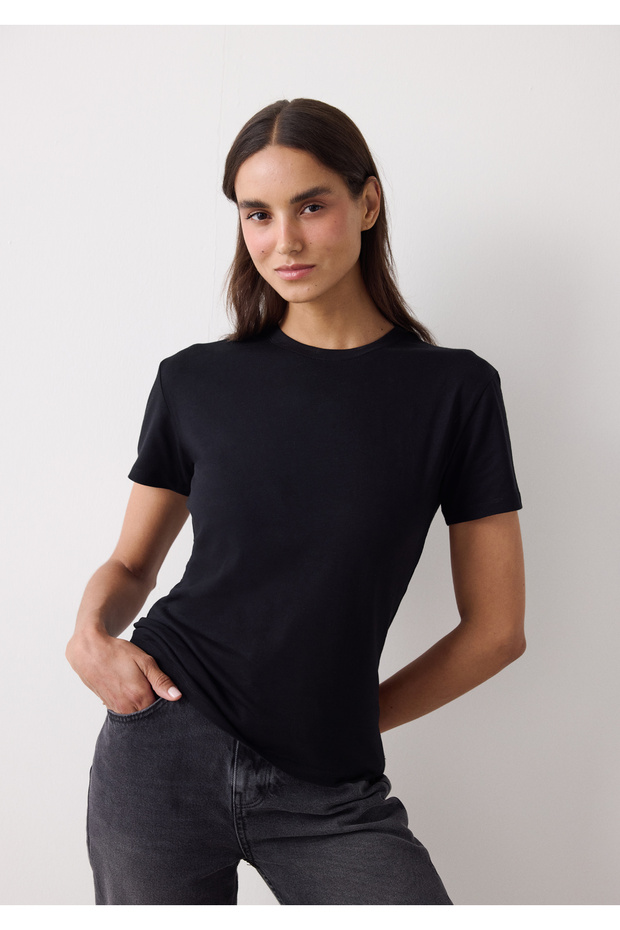 Siyah Basic Slim Fit Bisiklet Yaka Tişört - 3