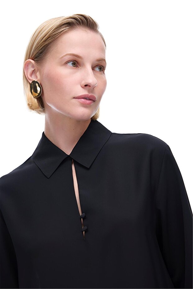 Siyah Dik Yaka Bluz - 3