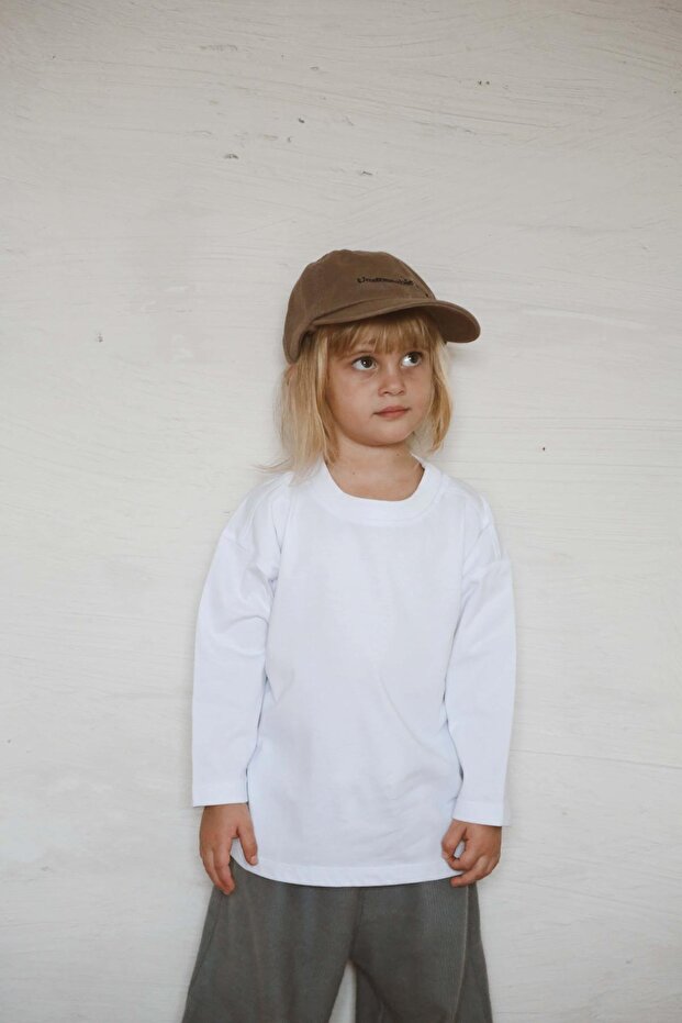 تي شيرت أبيض أساسي بأكمام طويلة - 5