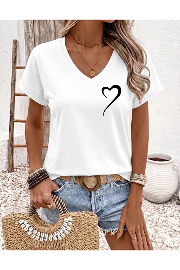 Heart Printed Women's Oversize V-Neck T-Shirt