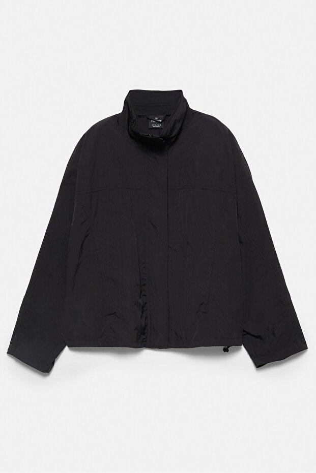 Kısa naylon görünümlü ceket - 7