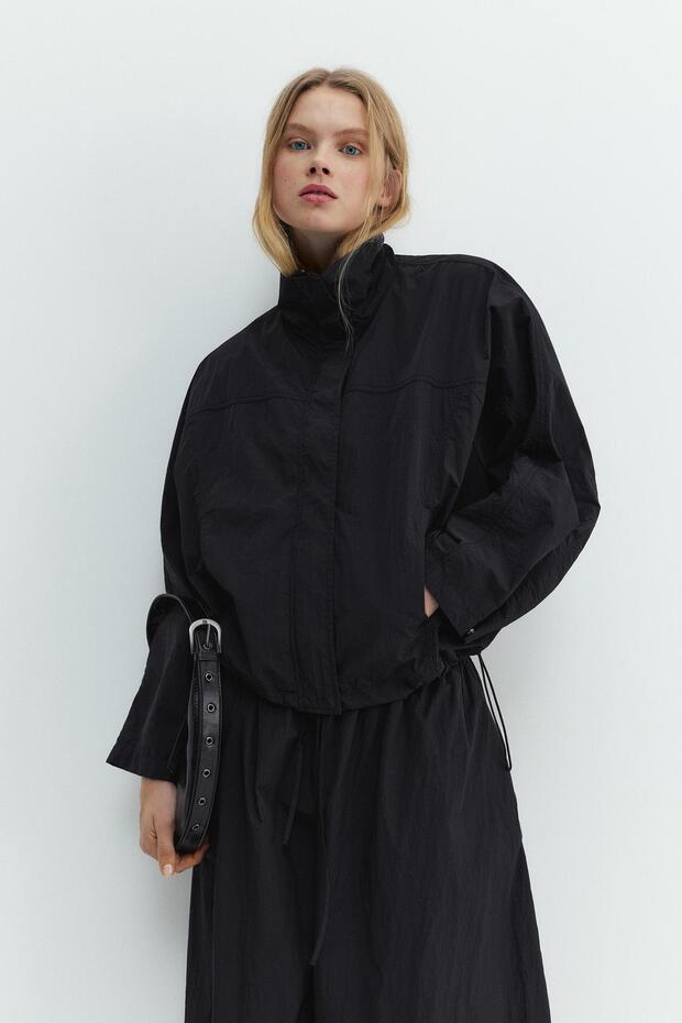 Kısa naylon görünümlü ceket - 2