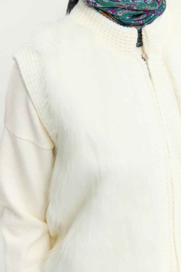 Suni Kürklü Örme Yelek - 5