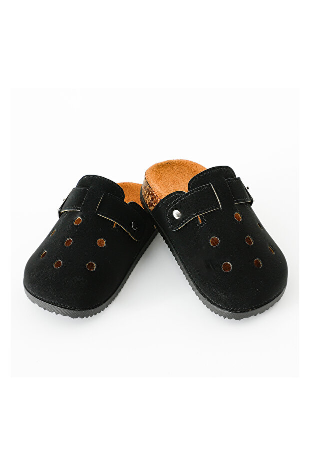 Buckle Closure Solid Clogs - Black - 3