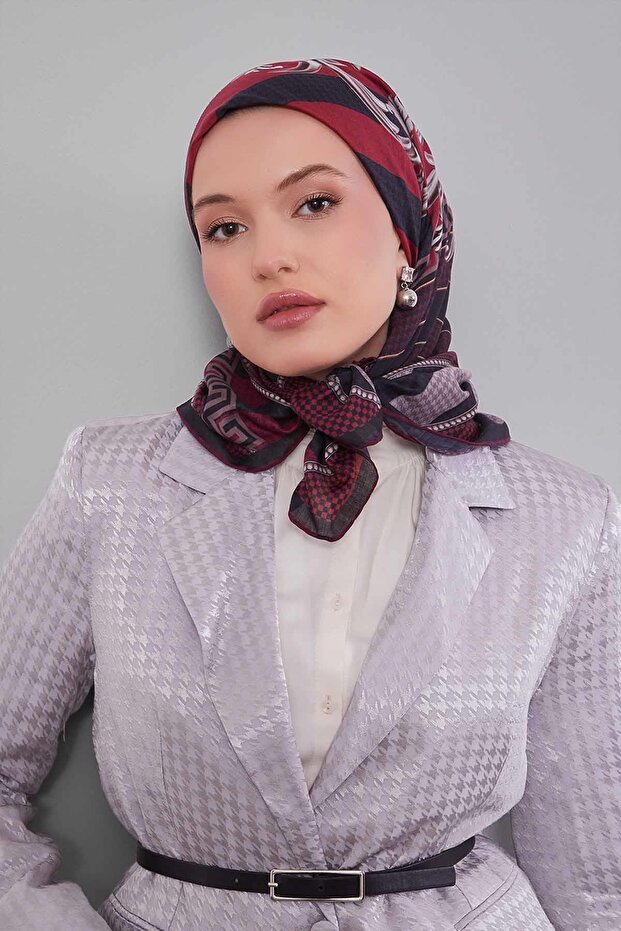 Red beaded pattern silk cotton scarf