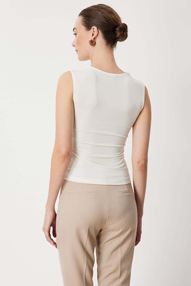 U Yaka Kolsuz Basic Bluz - 4