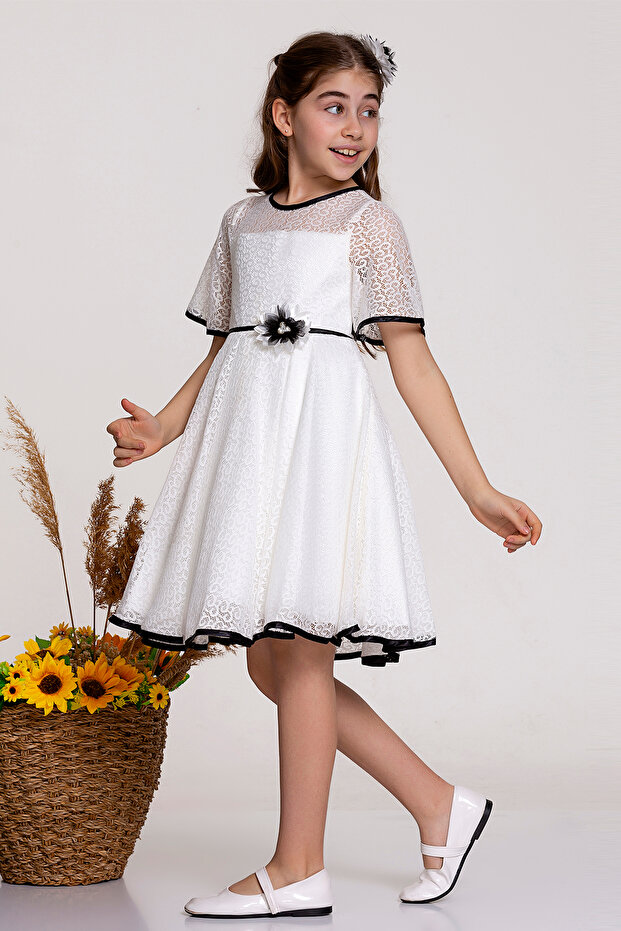GIRL'S LACE DRESS