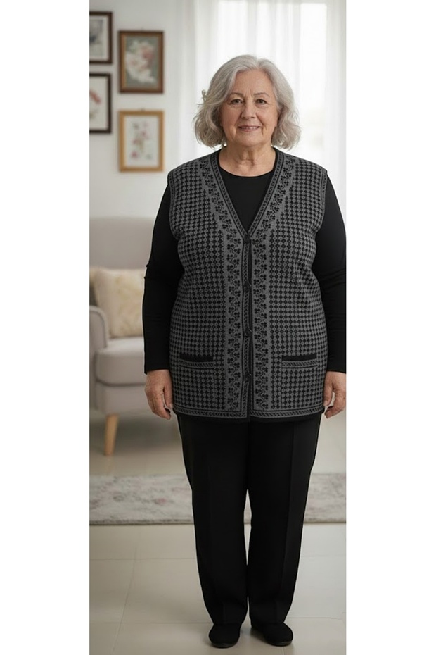 Women's Knitwear Mother's Vest with Buttons and Pockets Classic Gray Pattern
