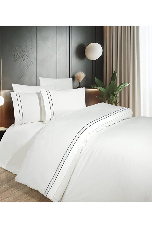 Aspen Navy Blue Piping Intermediate Guipure Modern Off-White 6-Piece Boxed Duvet Cover Set Boat Bedspread