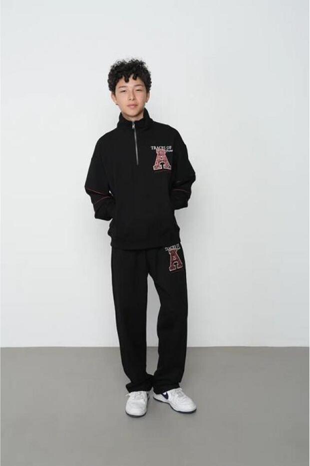 8132 Two-Piece Boys' Suit