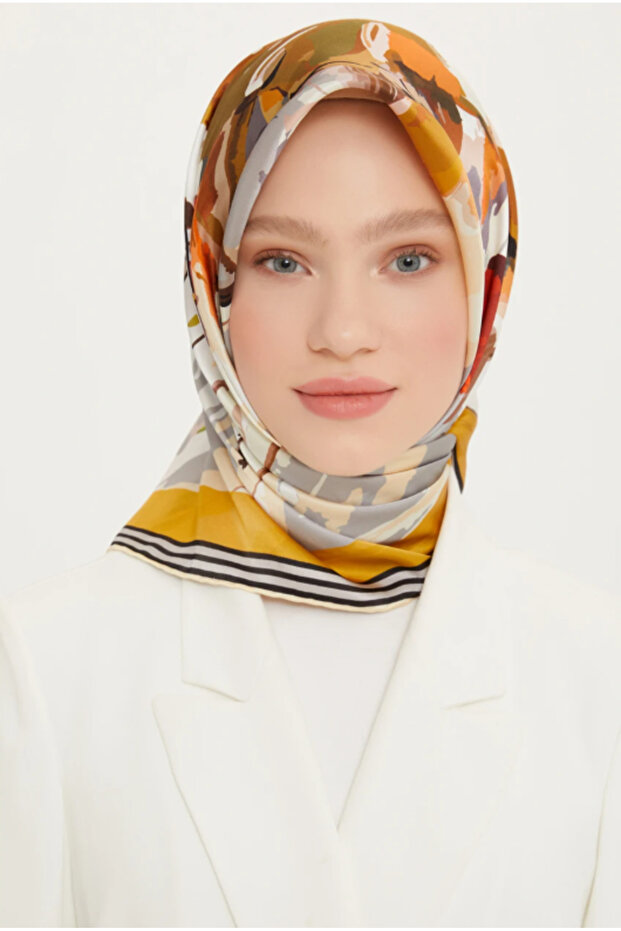 Nostalji Tivil Silk Scarf Ist 8813-34 Gray Yellow Flower Pattern