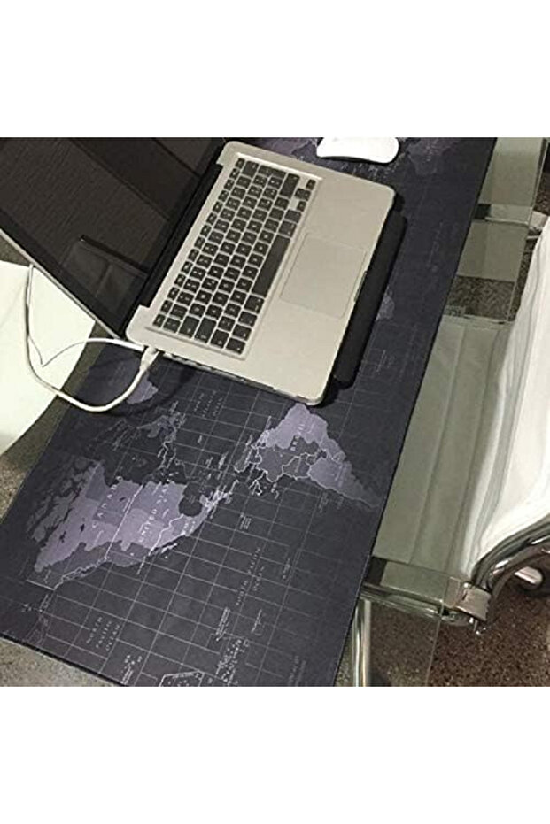 لوحة ماوس للألعاب عليها خريطة العالم - 2