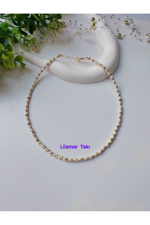 Dorica Pearl Necklace