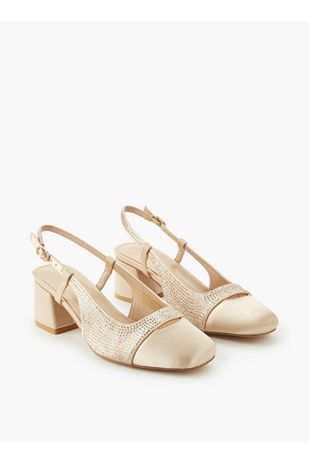 Women Embellished Block Heel Shoes
