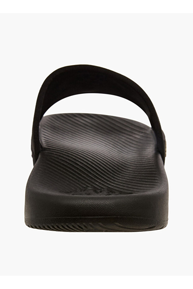 شبشب رجالي منقوش عليه شعار - 4