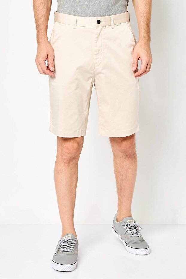 Men Solid Basic Shorts, Beige - 1