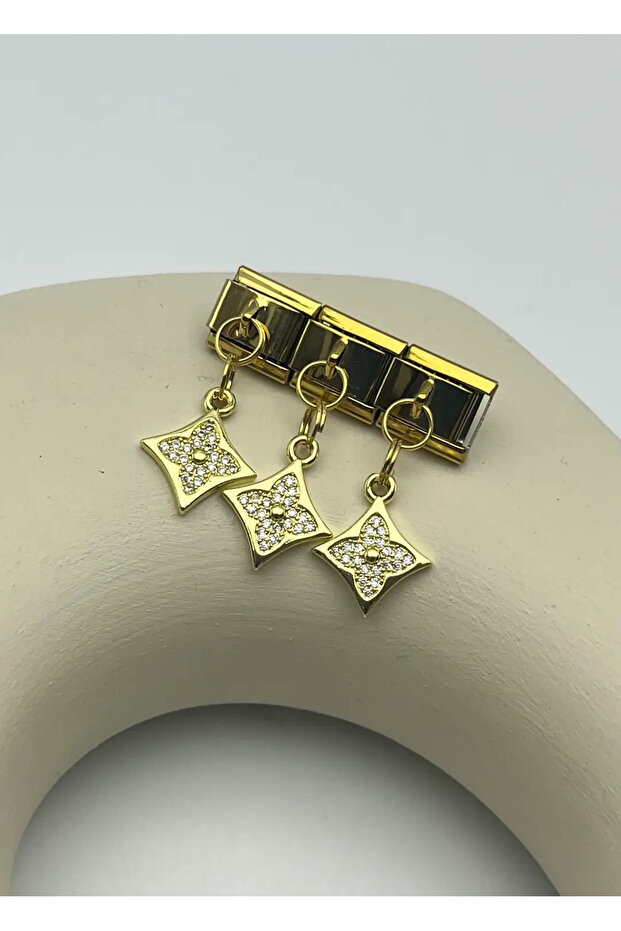 Steel Gold Dangle Nomi Charm - 25Crm106