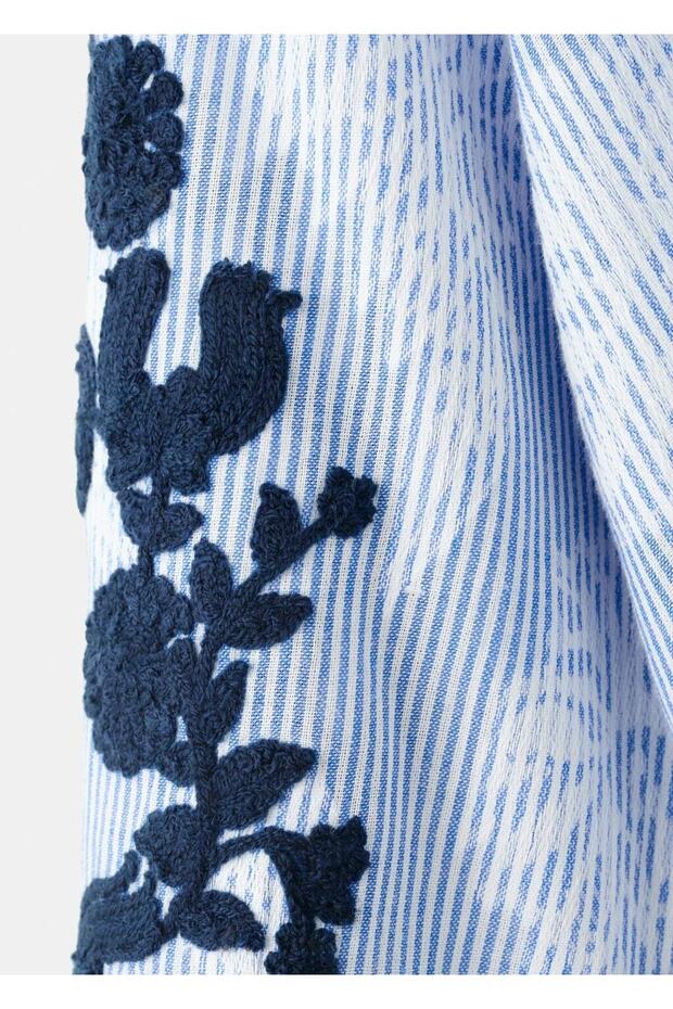 Çiçek işlemeli bluz - 5