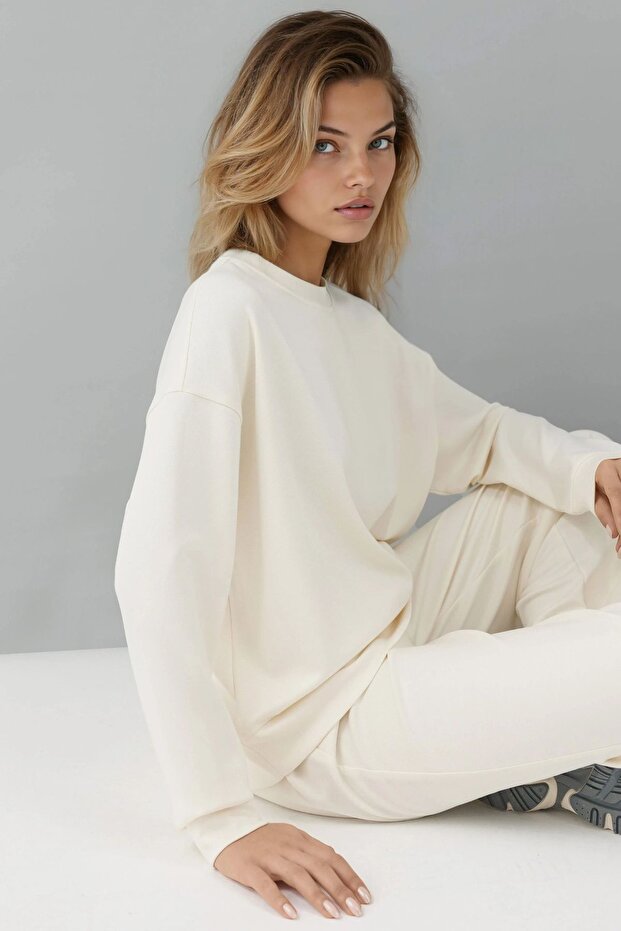 Modal Touch Basic Sweatshirt - 4