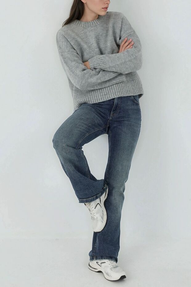 Thick Extra Soft Round Neck Sweater - 5