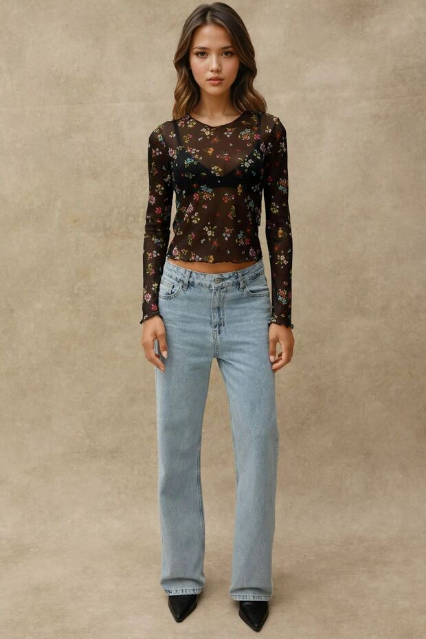 Round neck top with pattern - 4