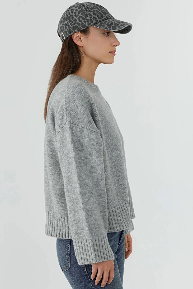 Thick Extra Soft Round Neck Sweater - 6