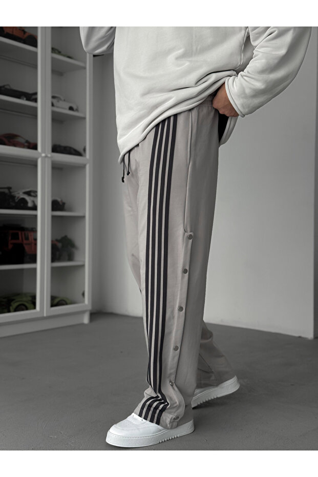 بدلة رياضية بتفاصيل أزرار مخططة باللون الرمادي JJ-103 - 5