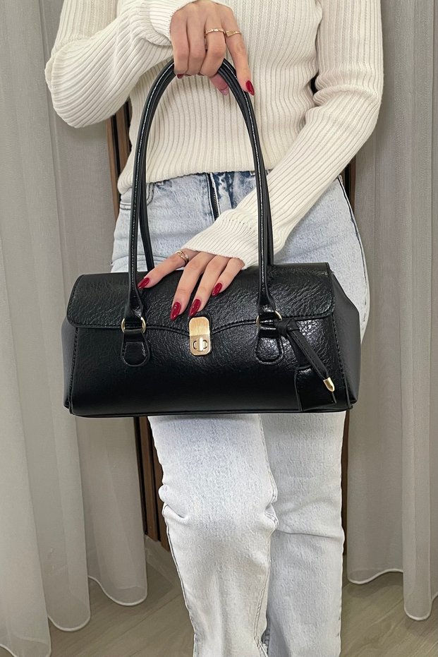 Women's Black Hand and Shoulder Bag - Stylish Daily Model
