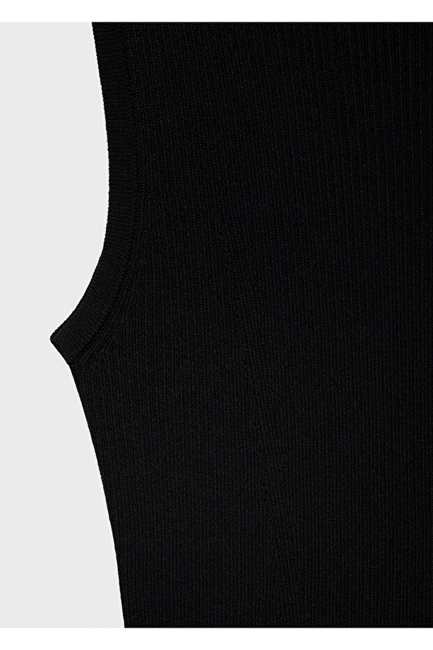 Kısa triko elbise - 8